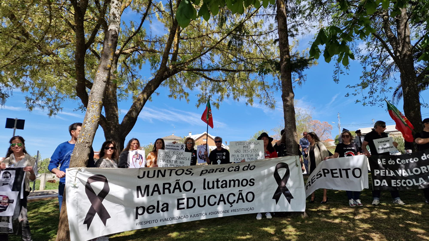 Professores pedem a Marcelo para vetar "lei manhosa" sobre concursos