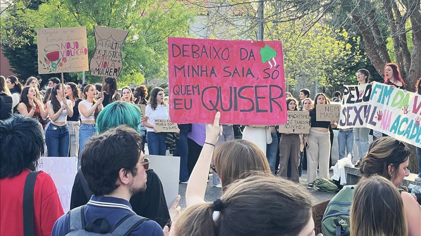 Polémica na FEUP. Demissões na associação estudantes em dia de protesto