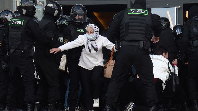 Protesto contra o Presidente Lukashenko na Bielorrússia. Foto: EPA