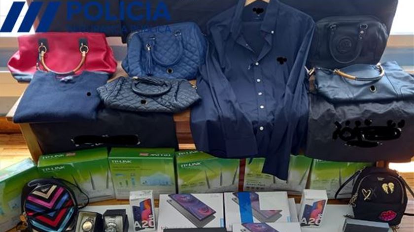 Funcionários do aeroporto do Porto arrombavam malas e roubavam bens