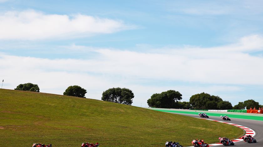 Hoteleiros algarvios aplaudem pelo menos mais dois anos de MotoGP em Portimão