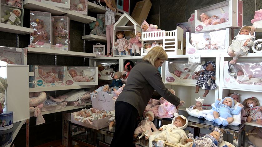 "Nossos clientes mais velhos têm 100 anos. Ela escolheu o bebê que queria e sua família deu a ela"Diga a Gaia o proprietário de uma loja. Foto: RR "Nossos clientes mais velhos têm 100 anos. Ela escolheu o bebê que queria e sua família deu a ela"Diga a Gaia o proprietário de uma loja. Foto: RR