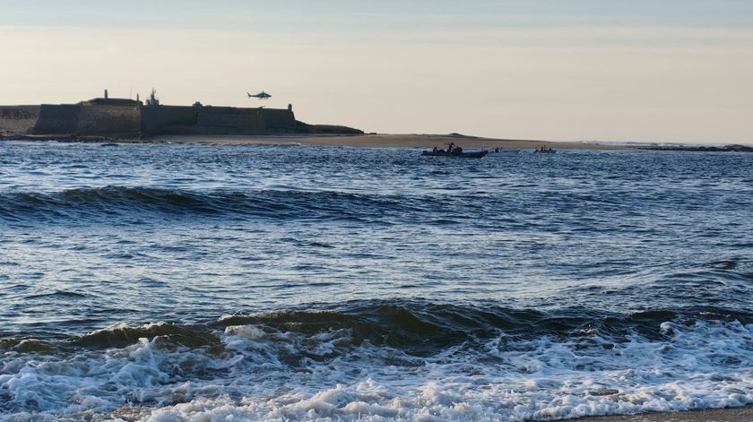 "Nascemos os dois aqui". Em Caminha, ninguém percebe como terá ocorrido o naufrágio