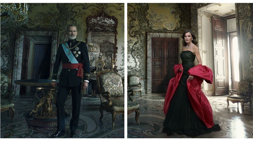 Reis de Espanha como nunca os viu. Annie Leibovitz fotografa Felipe VI e Letizia
