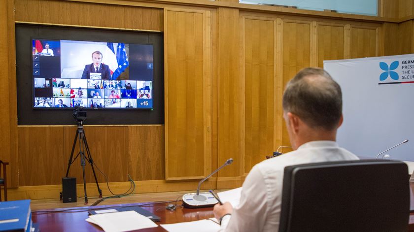 Ministro dos Negócios Estrangeiros alemão na reunião de doadores para o Líbano. Foto: Thomas Imo/photothek.net/EPA