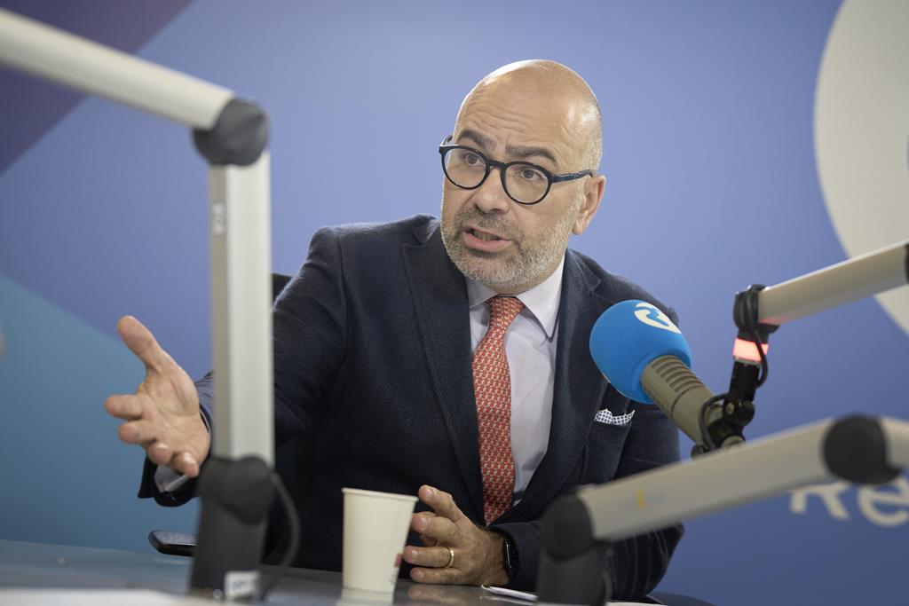 Pinto Luz ficaria “muito, muito surpreendido” se PS votasse contra OE