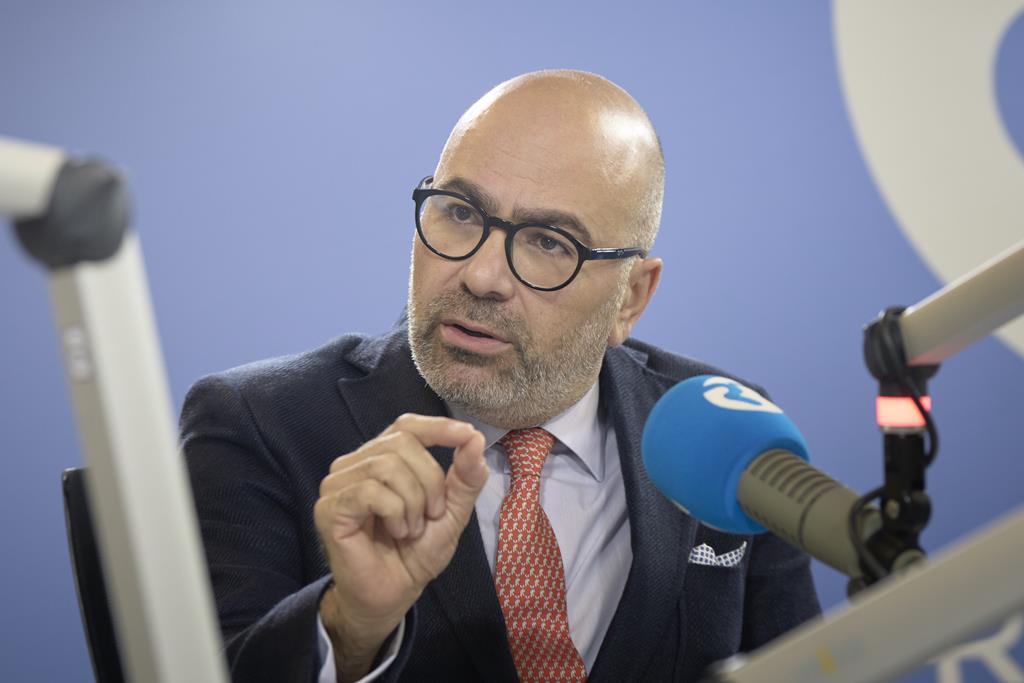 Pinto Luz admite que medidas da habitação podem esbarrar no Parlamento e forçar Governo a "negociação"