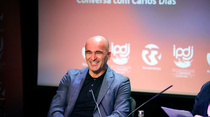 João Neves "essencial" para o Benfica e no bloco de notas de Roberto Martínez