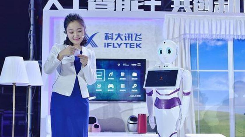 “Dr. Xiaoyi” é um robot que dá consultas e opera na China