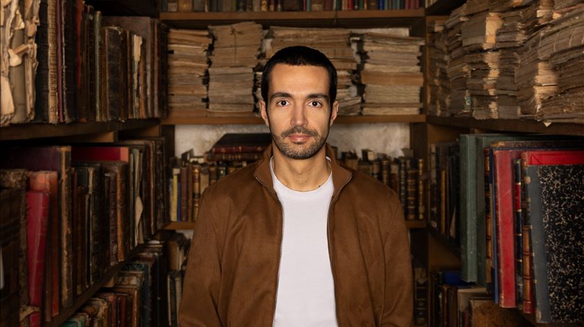 A “tribo dos livros” de Rui Couceiro e a “maldição” da leitura