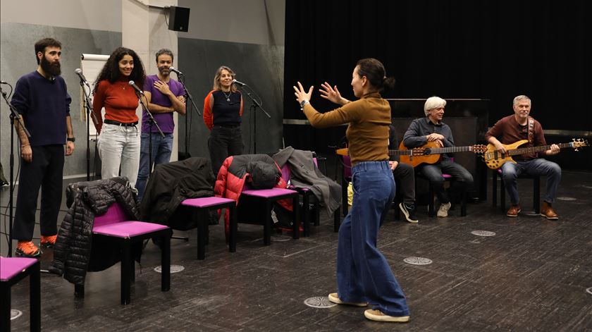 "Culturas são diferentes, música é uma só". Imigrantes respondem ao convite da Casa da Música