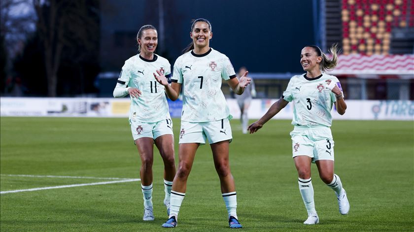 Portugal sobe ao 21.º lugar do ranking feminino da FIFA