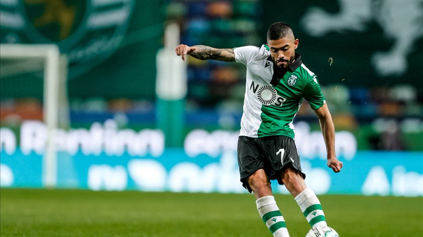 Tabata infetado com Covid-19. Sporting sem dois jogadores frente ao Porto