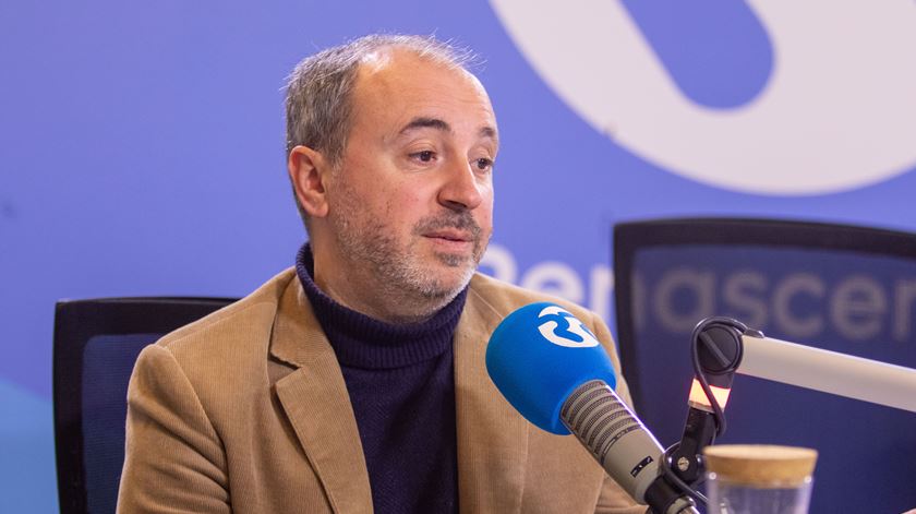 Sair do acolhimento. "Sucesso para alguns jovens é chegarem ao final do dia vivos"