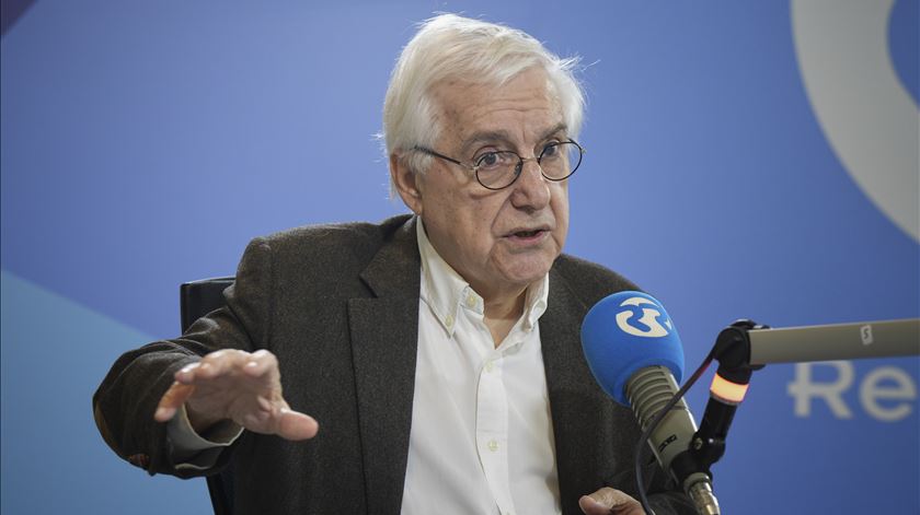 Portugal teve posição "lamentável" e "submissa" em relação aos EUA