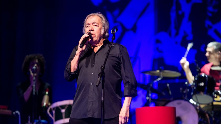 Sérgio Godinho faz 80 anos e a Feira do Livro do Porto dá-lhe os parabéns