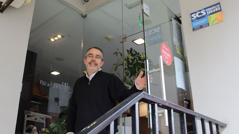 Livrarias. “Continuamos a engordar os maiores”, diz livreiro de Seia