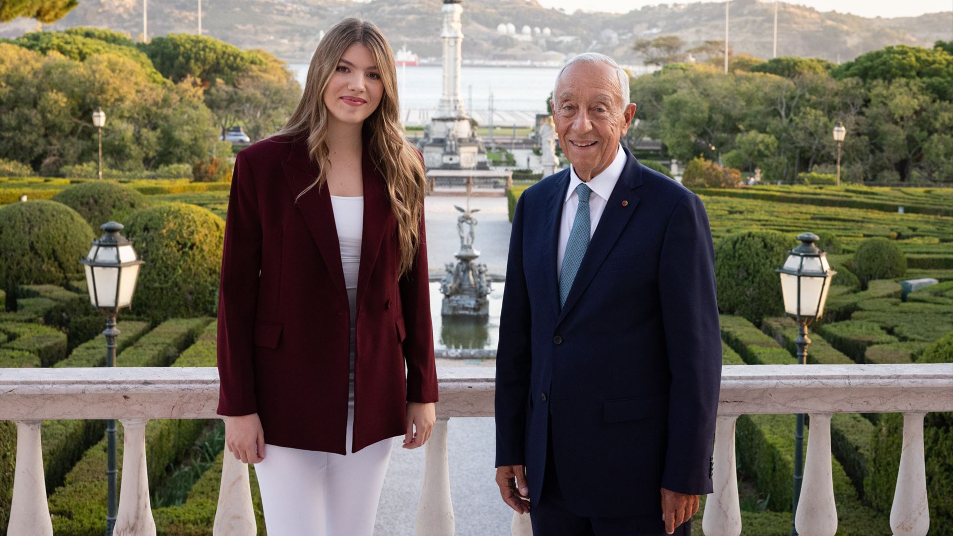 Infanta Sofia de Espanha recebida por Marcelo no Palácio de Belém