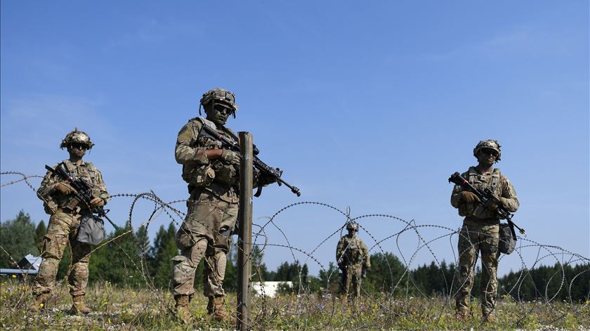Sete soldados dos EUA feridos em operação que matou 15 militantes islâmicos