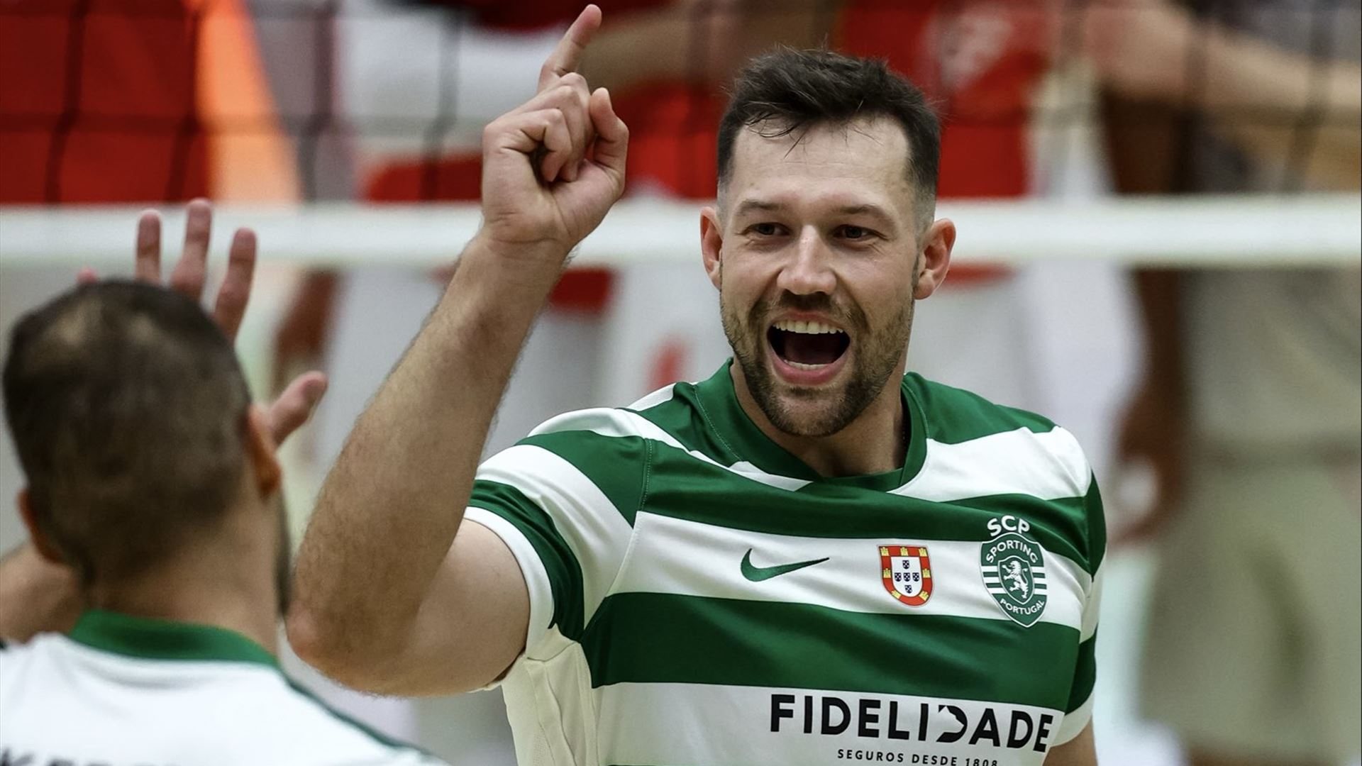 Voleibol. Sporting derrota Benfica e adianta-se na final