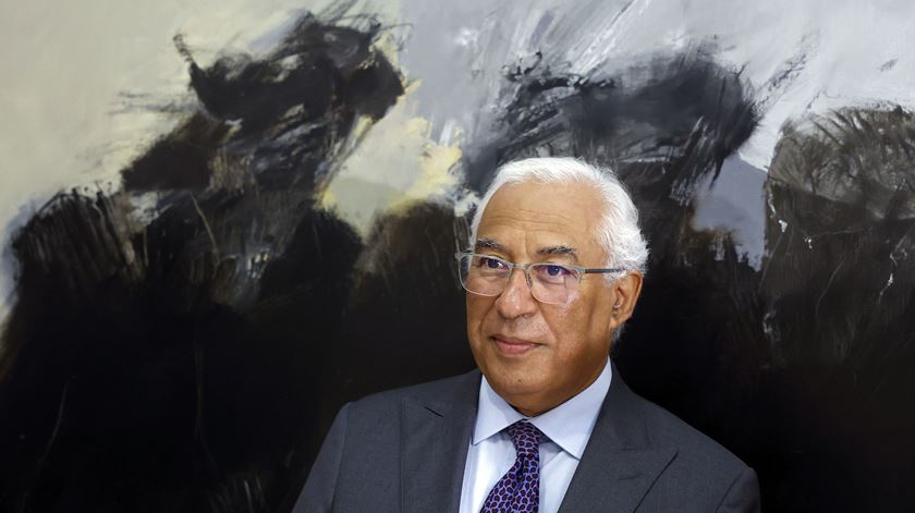 Primeiro-ministro acusa Carlos Costa de montar "operação política de ataque" ao seu “caráter"