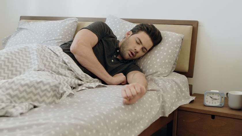 Ganhar dinheiro por dormir? Estar 10 dias deitado pode render cinco mil euros