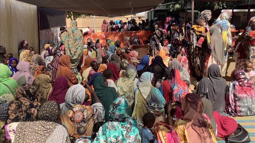 Pessoas desnutridas no campo de refugiados em ZamZam, no Darfur do Norte. Foto: Médicos sem Fronteiras