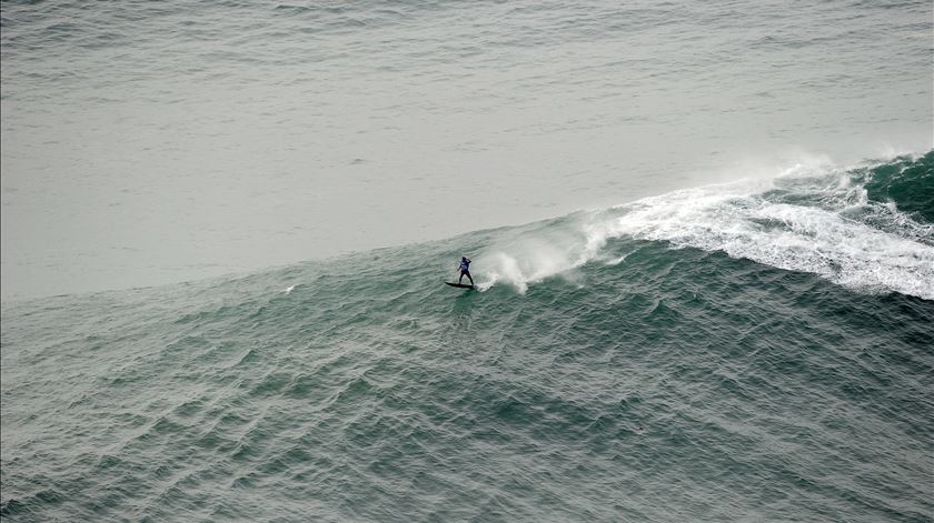 Superfície global do oceano atinge temperatura recorde de 21 graus