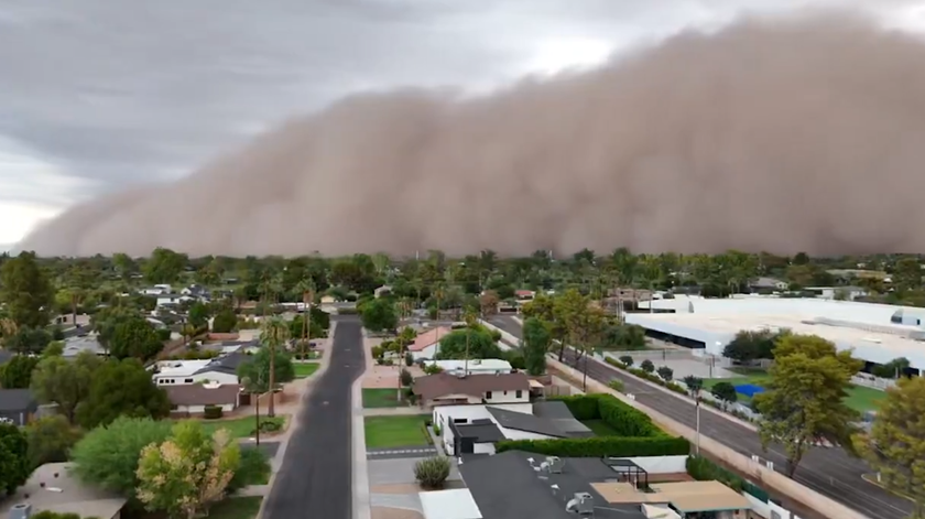 Tempestade de areia cobre céus do Arizona. Veja as imagens