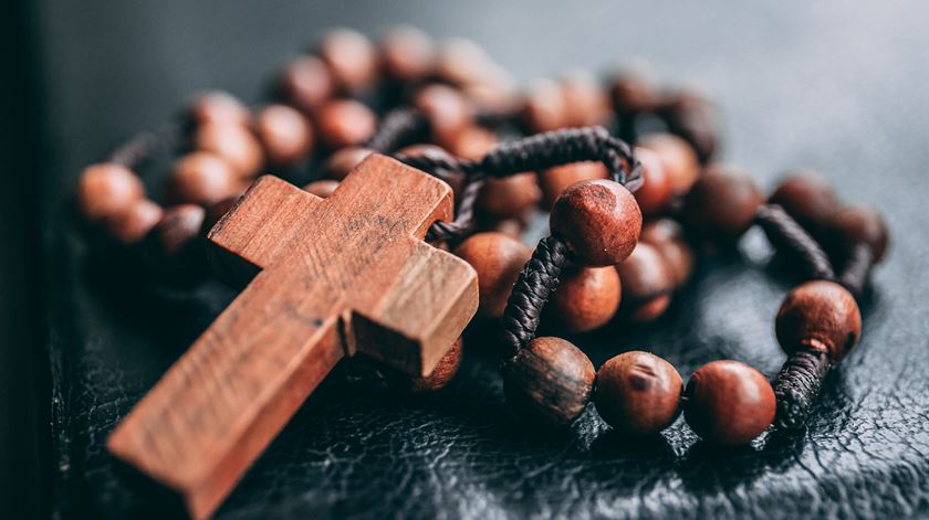 terço, rezar, oração, religião Foto: James Coleman/Unsplash