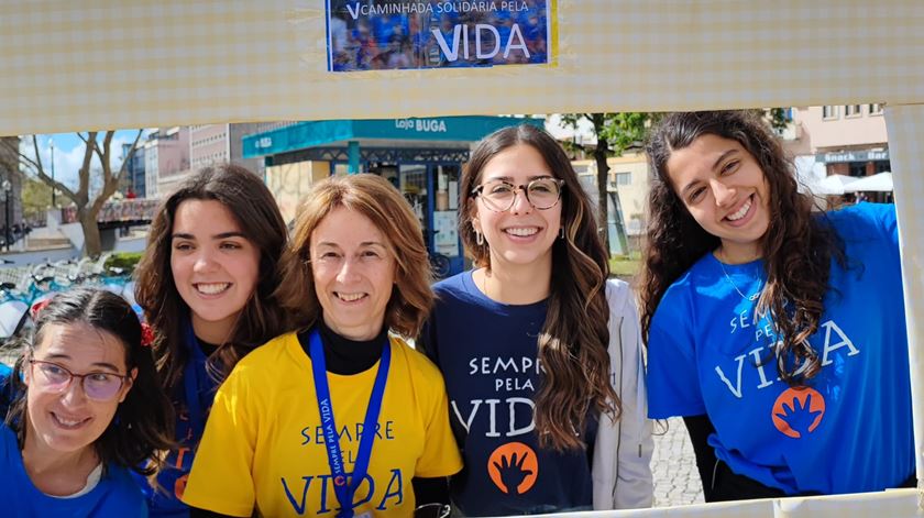 Teresa Correia e outras voluntárias da ADAV-Aveiro Foto: DR 