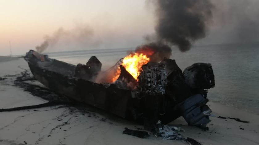 Detetada embarcação de alta velocidade na praia da Figueirinha em Setúbal Foto: Autoridade Marítima Nacional