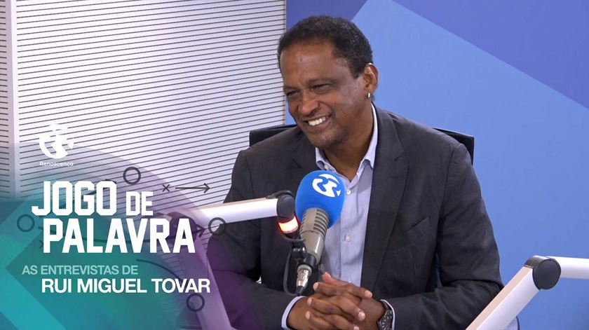 Valdo: "O meu pai é que era craque e ainda hoje sou conhecido como o filho do Guinga" Valdo: "O meu pai é que era craque e ainda hoje sou conhecido como o filho do Guinga"