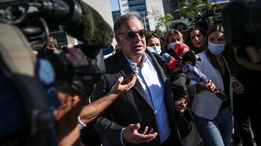 Tiago Rodrigues Bastos, advogado da sociedade JLMJ, à entrada do tribunal. Foto: Mário Cruz/Lusa