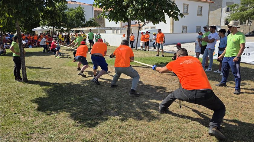 Enquanto o mundo vibra com o Mundial, Trás-os-Montes disputa a taça da malha e da corrida de sacos