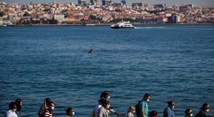 Mau Tempo. Ligação fluvial interrompida entre Cacilhas e Cais do Sodré