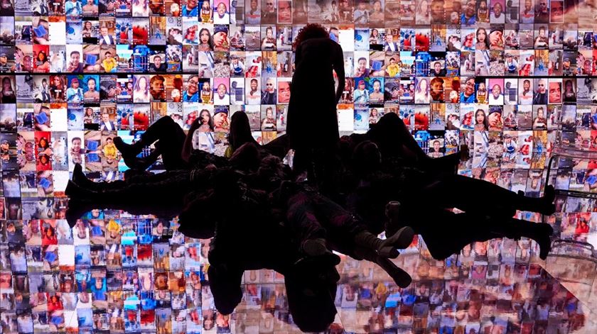 D. Maria II dá palco ao jornalismo. Projeto europeu discute combate à desinformação no teatro