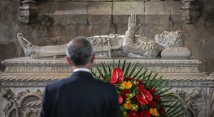 Investigadores põem hipótese de Camões ter nascido um ano antes de eclipse solar Investigadores põem hipótese de Camões ter nascido um ano antes de eclipse solar