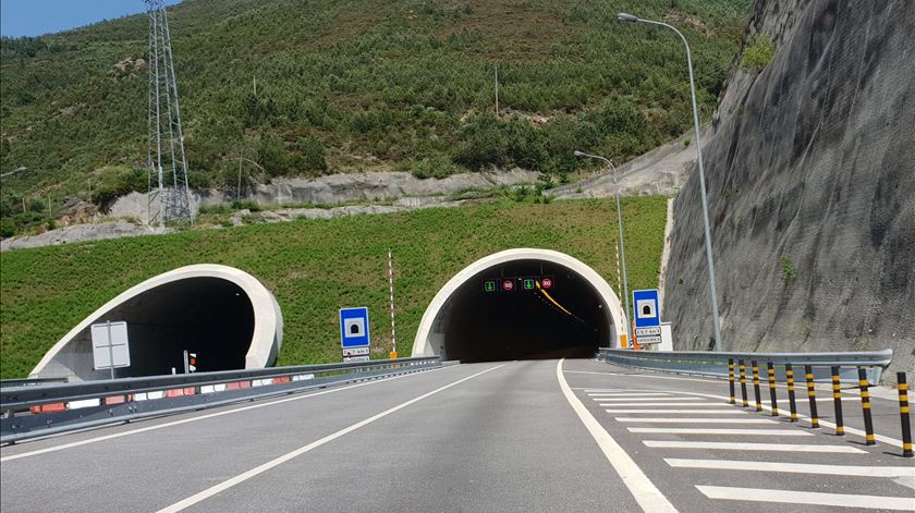 Túnel do Marão atravessado por 45 milhões de veículos numa década