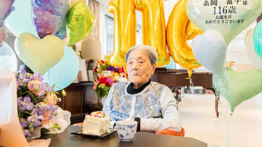 Mulher mais velha do mundo morre aos 116 anos no Japão Mulher mais velha do mundo morre aos 116 anos no Japão