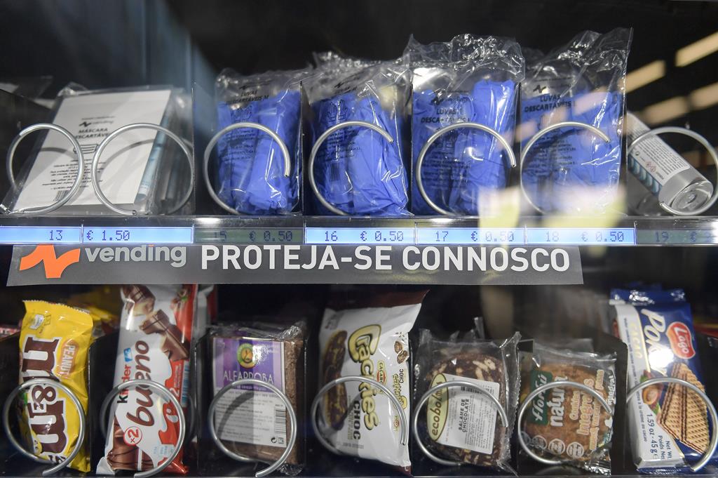 Jovens portugueses estão a consumir aditivos alimentares em excesso. Foto: Fernando Veludo/Lusa