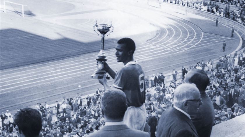 Aurélio Carlos Moreira lembra Vicente Lucas como um "rapaz amável" e um "jogador extraordinário"