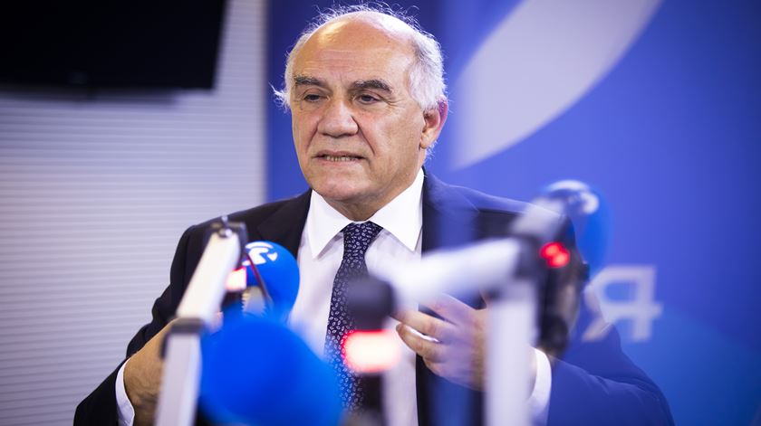 Da eutanásia à educação. Movimento Ação Ética quer “temas importantes assumidos nos programas eleitorais”