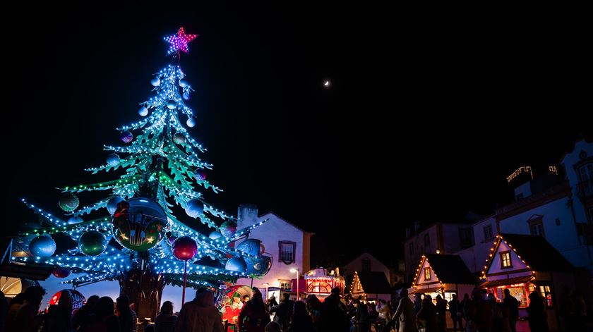 Árvore Vila Natal de Óbidos Foto: Óbidos Vila Natal/Facebook