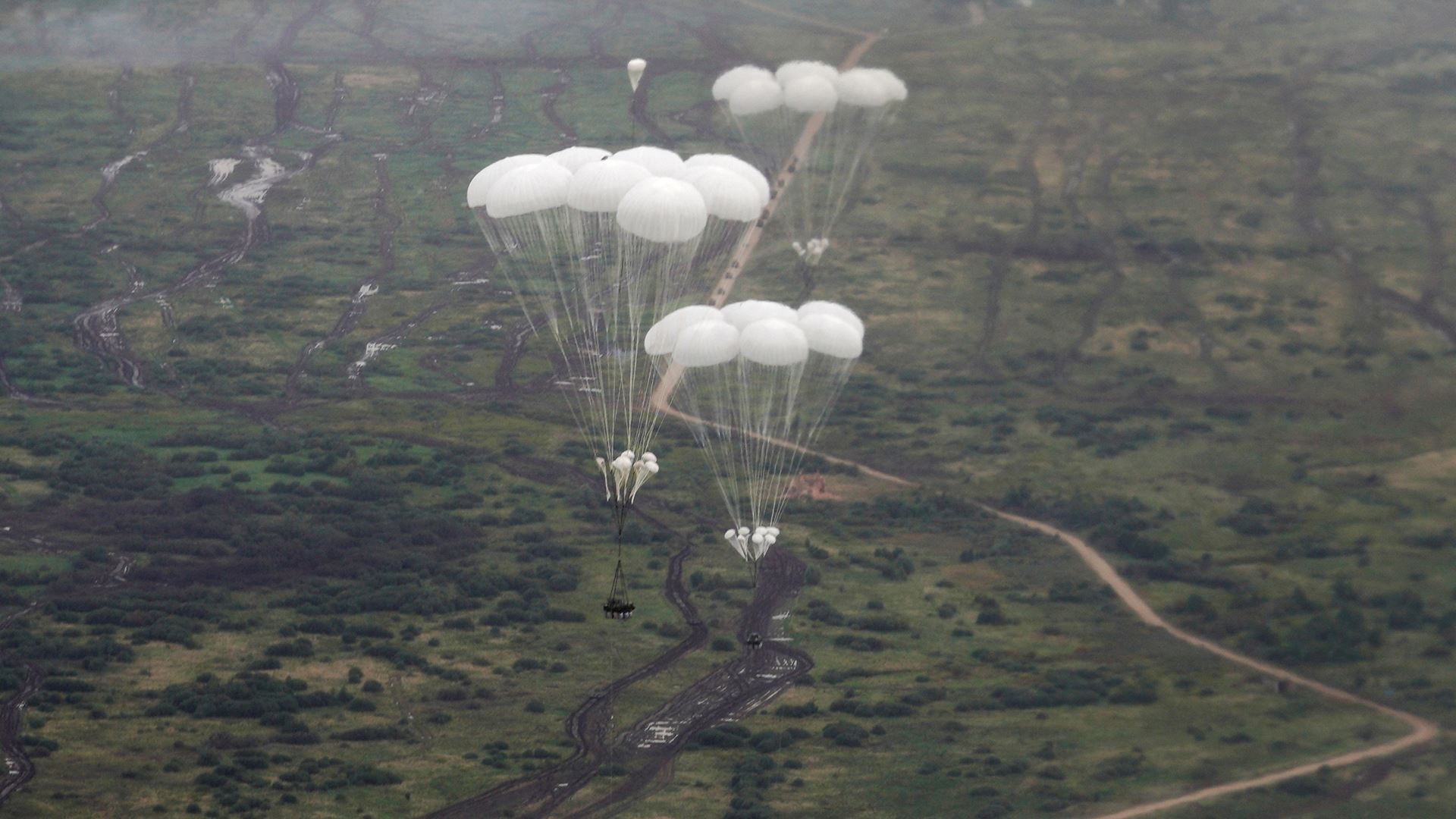 Manobra militar "Zapad 2025" é o "levantar da bandeira" para o rearmamento russo