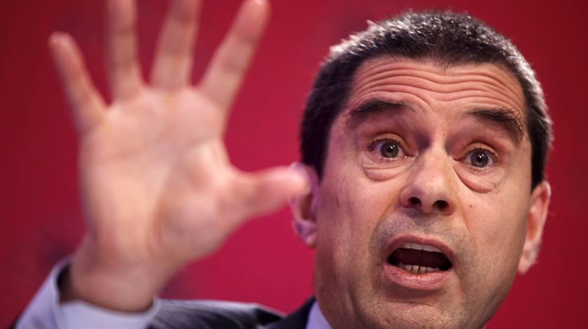 Vítor Gaspar deixa cargo de diretor no FMI em novembro