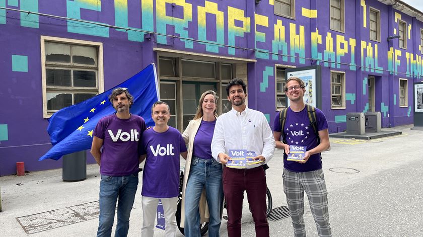 Volt defende necessidade de imigrantes e de "entrada regulada"