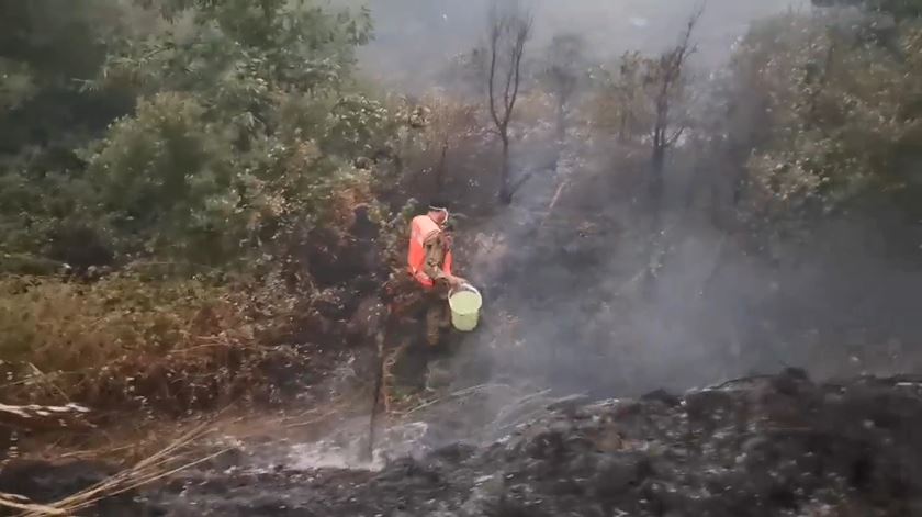 Oleiros. Munidos de baldes, voluntários ajudaram a combater maior incêndio do ano