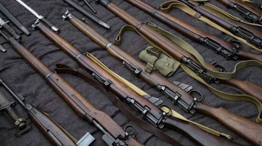 Portugueses têm cerca de milhão e meio de armas legais