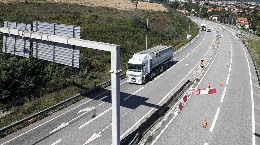 Despiste no IP3 provoca um ferido grave e condiciona circulação